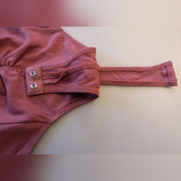 ASTR the Label Stylish Ruched Long Sleeve Bodysuit. Size Small - Picture 7 of 16